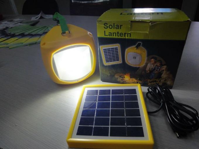 La luce di campeggio alimentata solare della lanterna con stringere della mano genera l'elettricità SH-ST01A